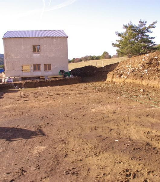 Panneaux d’eau chaude solaires villa bioclimatique